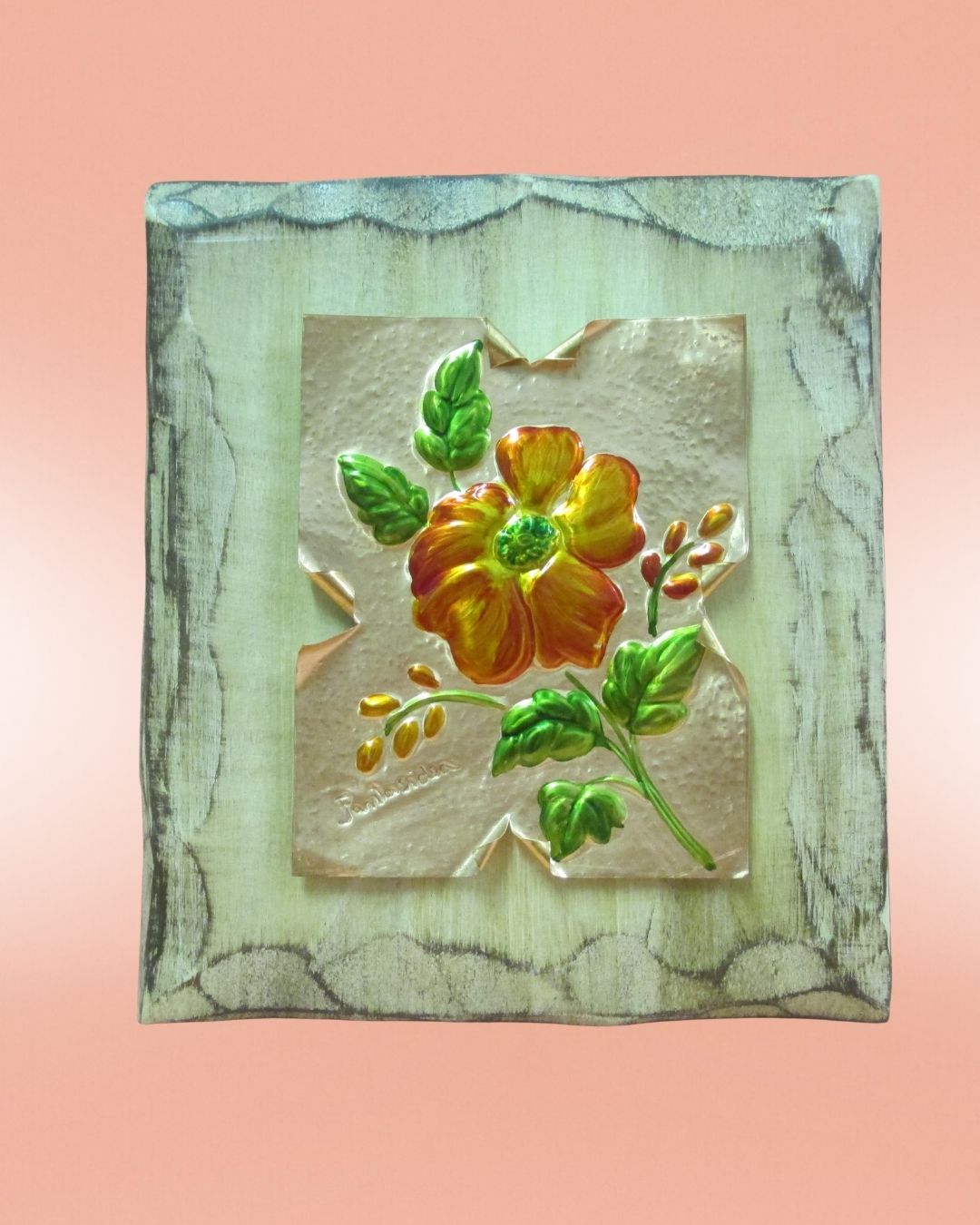 Fiore su lastra di rame effetto arte povera (rosa arancio)